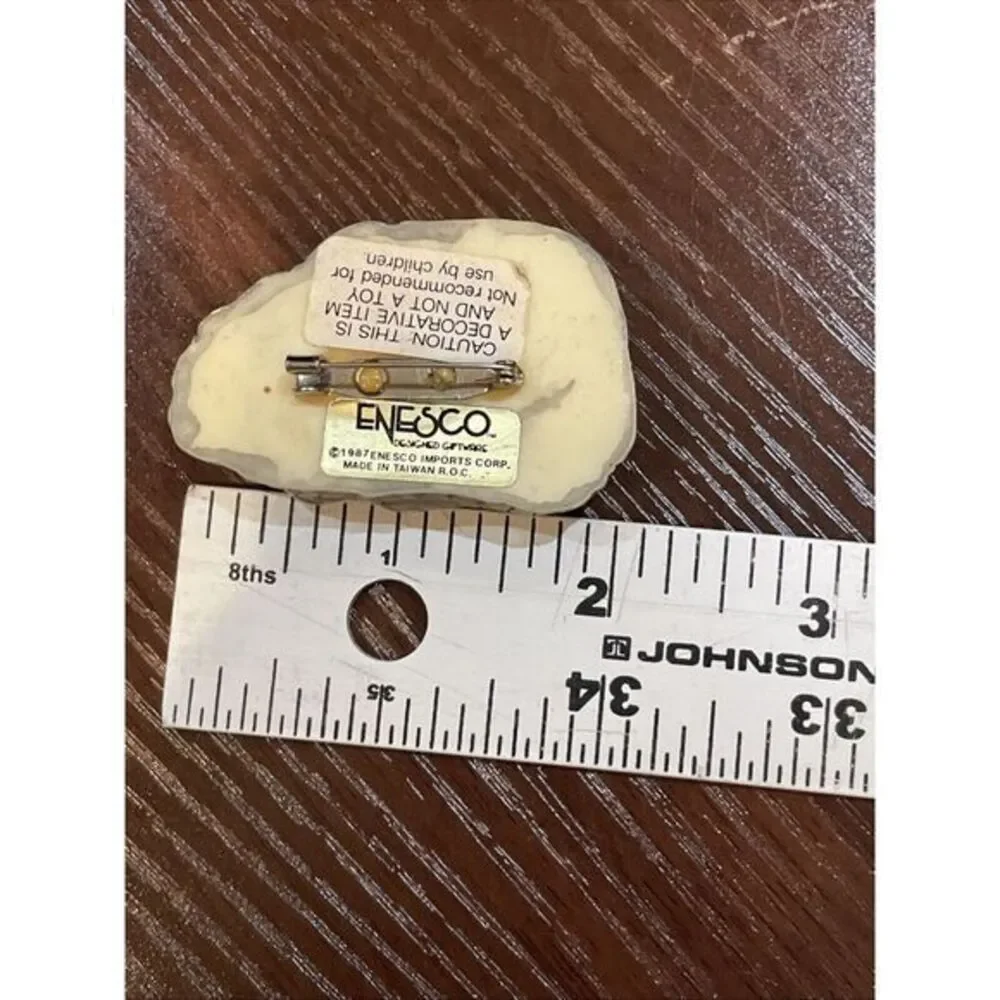 Enesco cute p303
